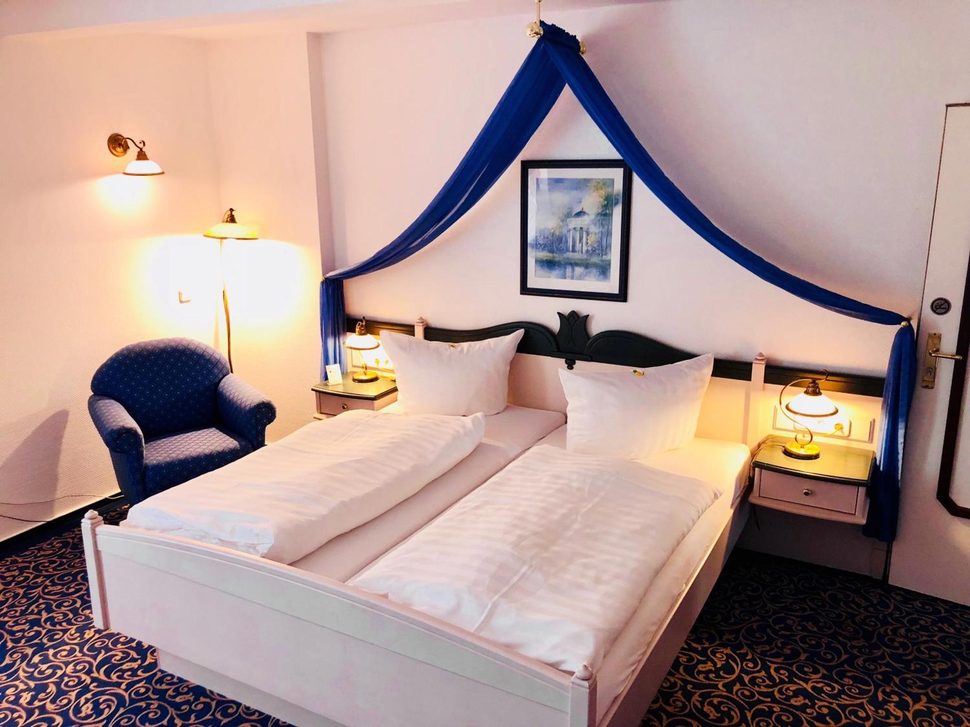 Waldhaus Oelper Hotel *